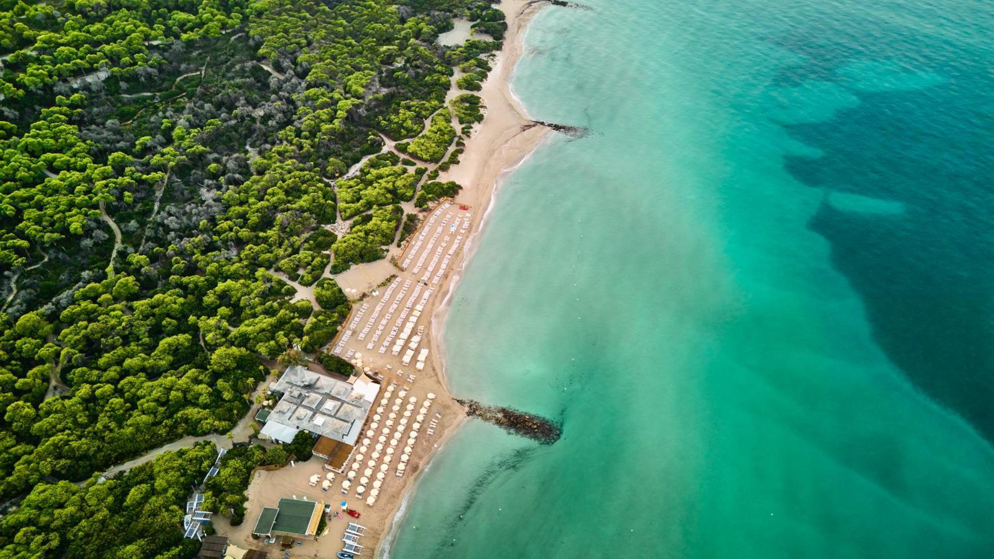 ホテル Robinson Apulia ウジェント エクステリア 写真