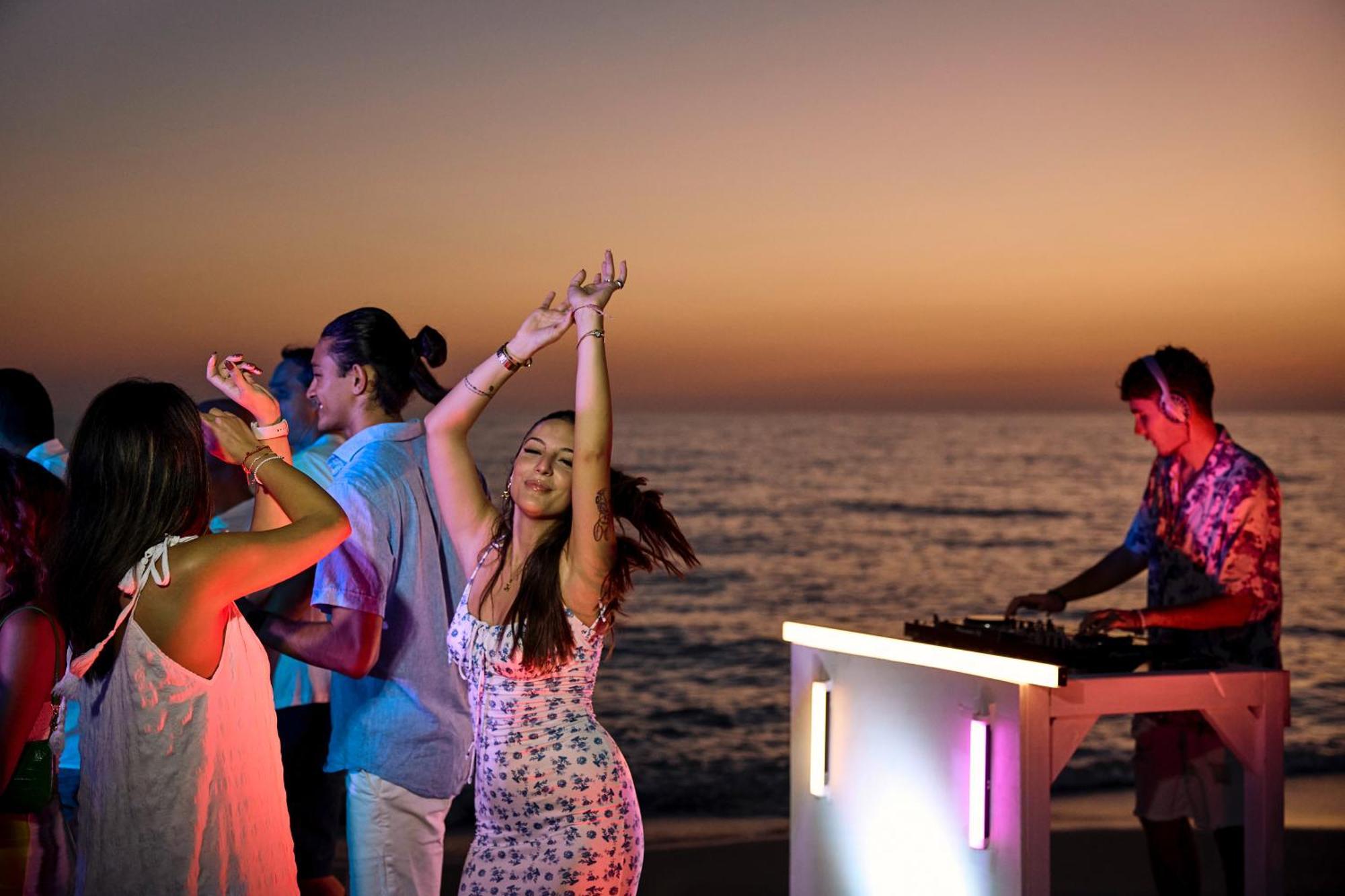 ホテル Robinson Apulia ウジェント エクステリア 写真